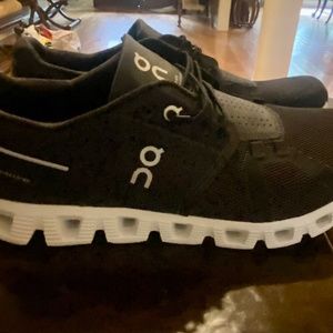 Men’s On Cloud Tennis Shoe